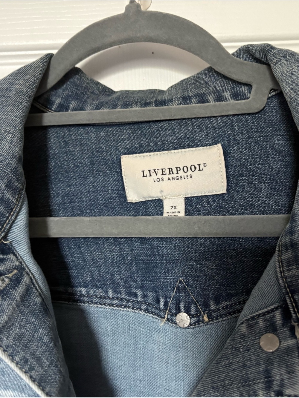 Liverpool Light Wash Denim Jacket - Women's Blue Trucker - Picture 2 of 3